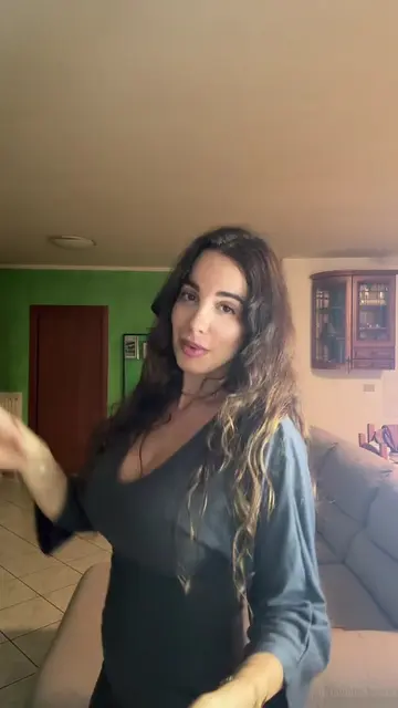 @__hele19 video cover
