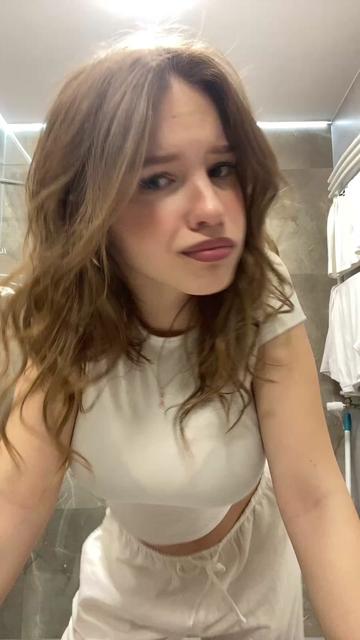 @_adelina_tenk0_ video cover