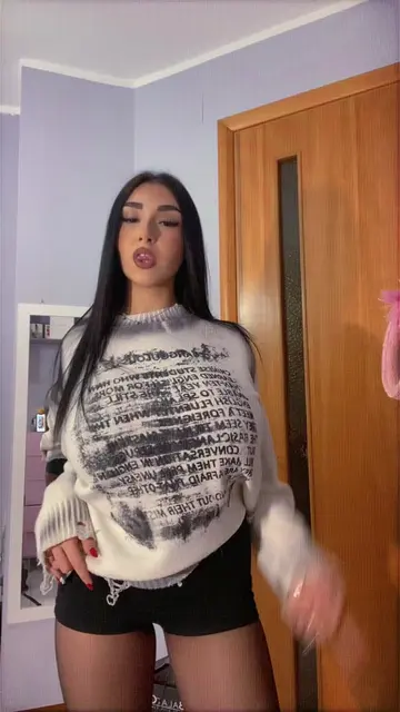 @_lucrexiia_ video cover