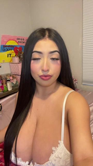 @ashleyarambulaa video cover