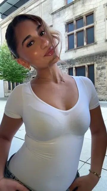 @celia.anahitta video cover
