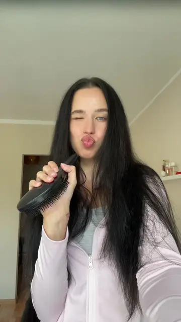 @daniela.begune video cover