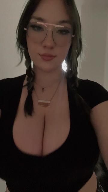 @emo.creamo video cover