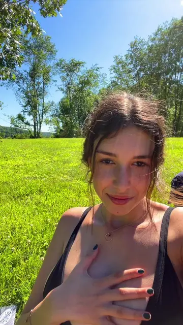 @leilaniazaleaa video cover