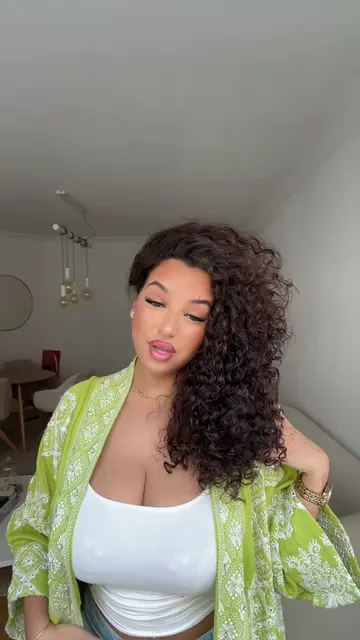 @linaxegh video cover