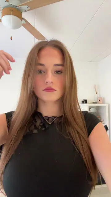 @maaike_roellies video cover