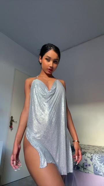 Download a video of @mari.aminah