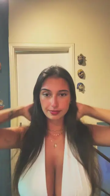 @mendessraphaela video cover