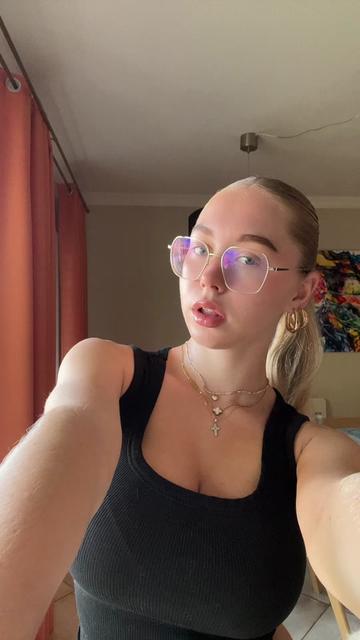 @mialynnmenzel video cover