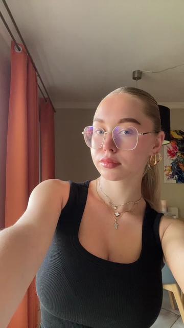 @mialynnmenzel video cover