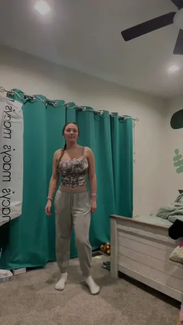 @naelyii video cover