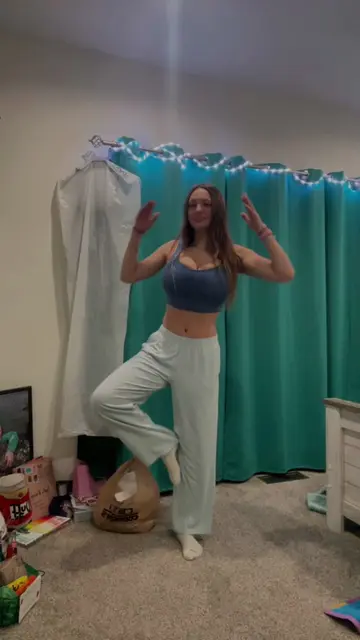 @naelyii video cover