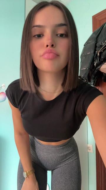 @viioleta.ros video cover